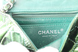 Chanel Clutch With Pearl Chain taske